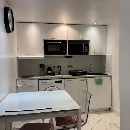 Le Camelia - Croisette On Foot, 2 Bedrooms, Terrace